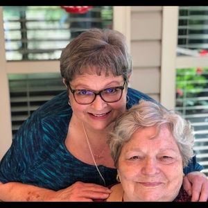 Meet your Posher, Teresa